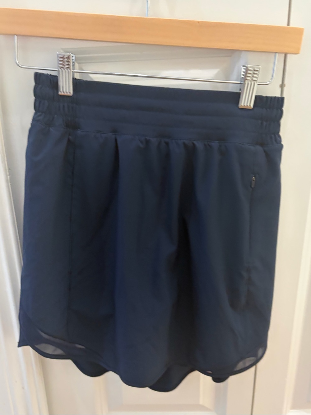 Women's Navy lululemon skirt